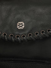 Ladda upp bild till gallerivisning, Axelremsväska / Clutch VANESSA