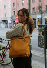 Ladda upp bild till gallerivisning, Handväska / Tote bag HARRIET
