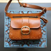 Ladda upp bild till gallerivisning, Bumbag LOVI
